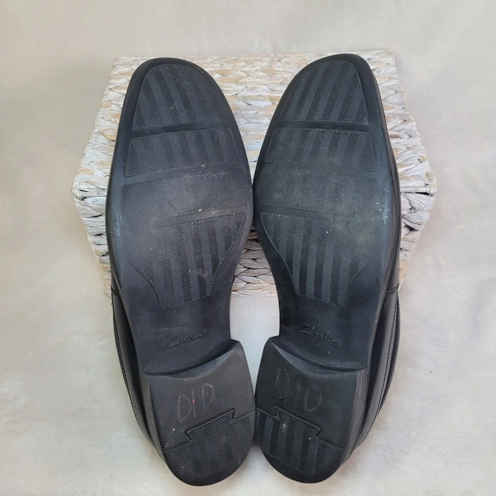 Clarks Black Slip On Loafers Dress Shoes Mens 10 W‎ Business Casual Going Out